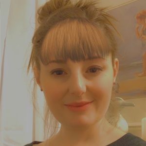 Meet your Posher, Danielle